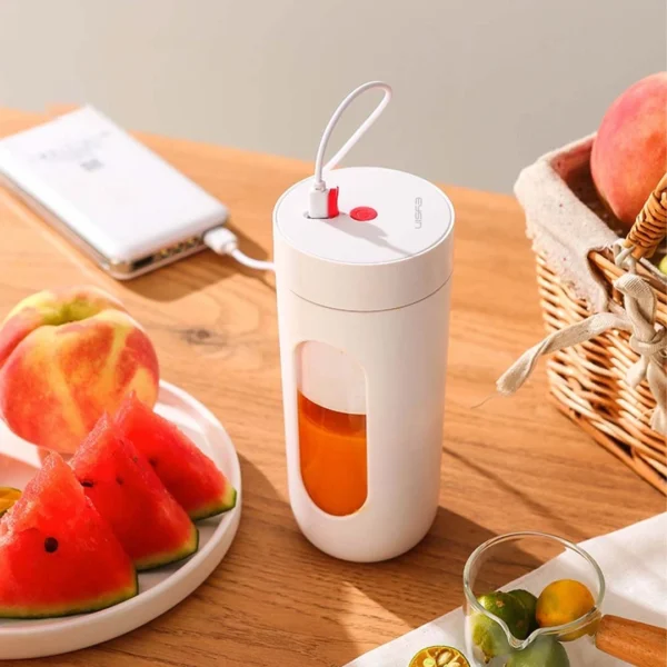 Portable Electric Fruit Juicer 1.5L - Image 6